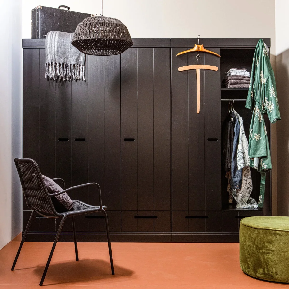 WOOOD - Connect 3-Dørs Skab Skuffer Skydedøre Sort FSC 195x140x53 cm - Billede 3
